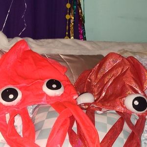 2 fun squid hats